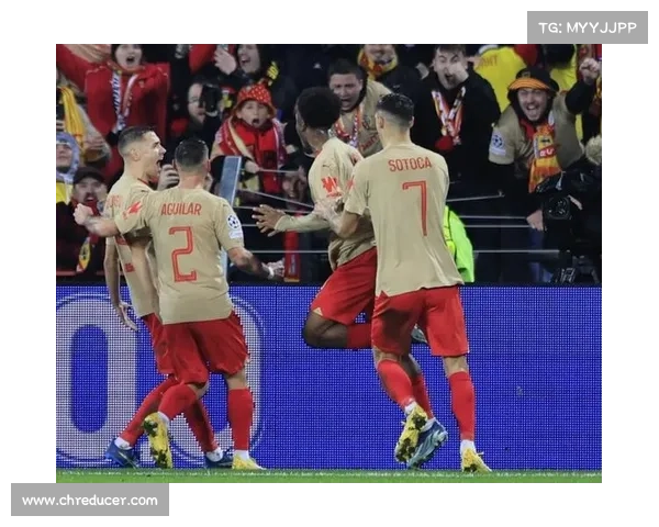 欧冠激战 拉莫斯补时绝杀 巴黎圣日耳曼2-1逆袭巴塞罗那晋级